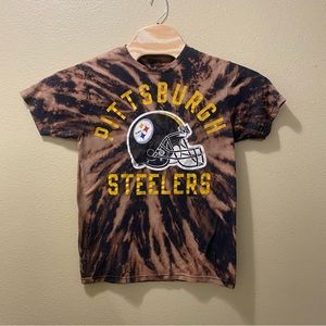 Men’s Medium NFL Pittsburgh Steelers Upcycled Bleached Tie Dye Shirt